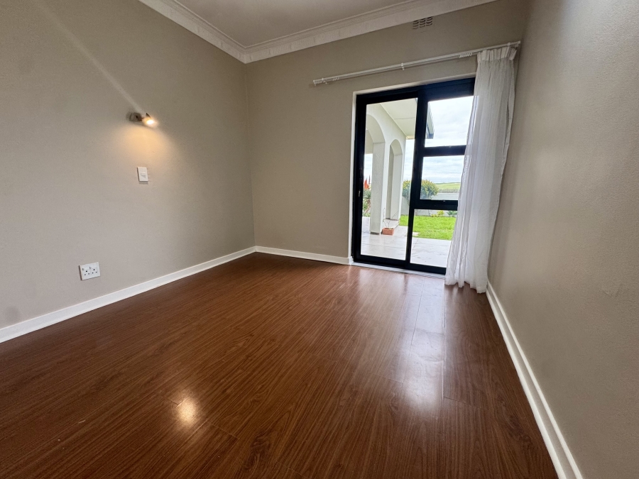 To Let 4 Bedroom Property for Rent in Milnerton Central Western Cape